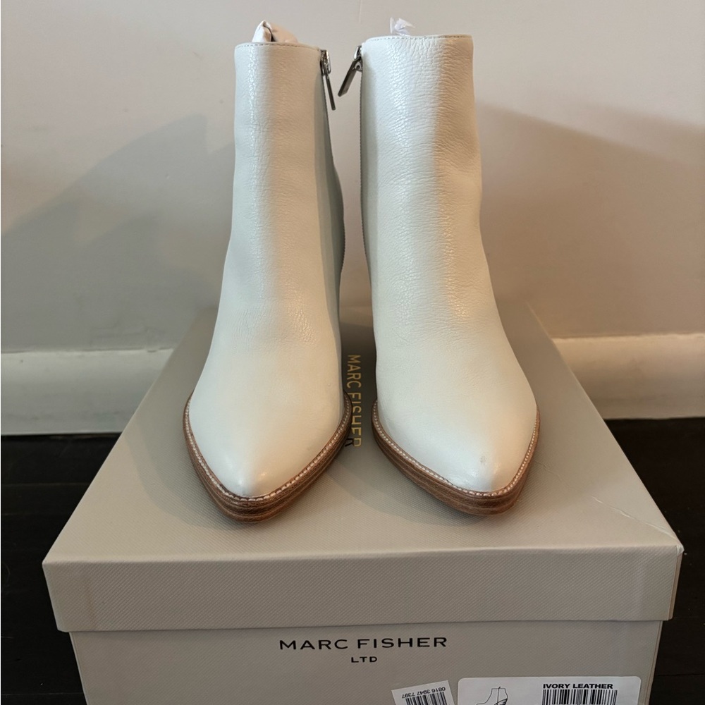 Marc Fisher Bellen Ankle Boots Ivory Leather Size 7 NIB